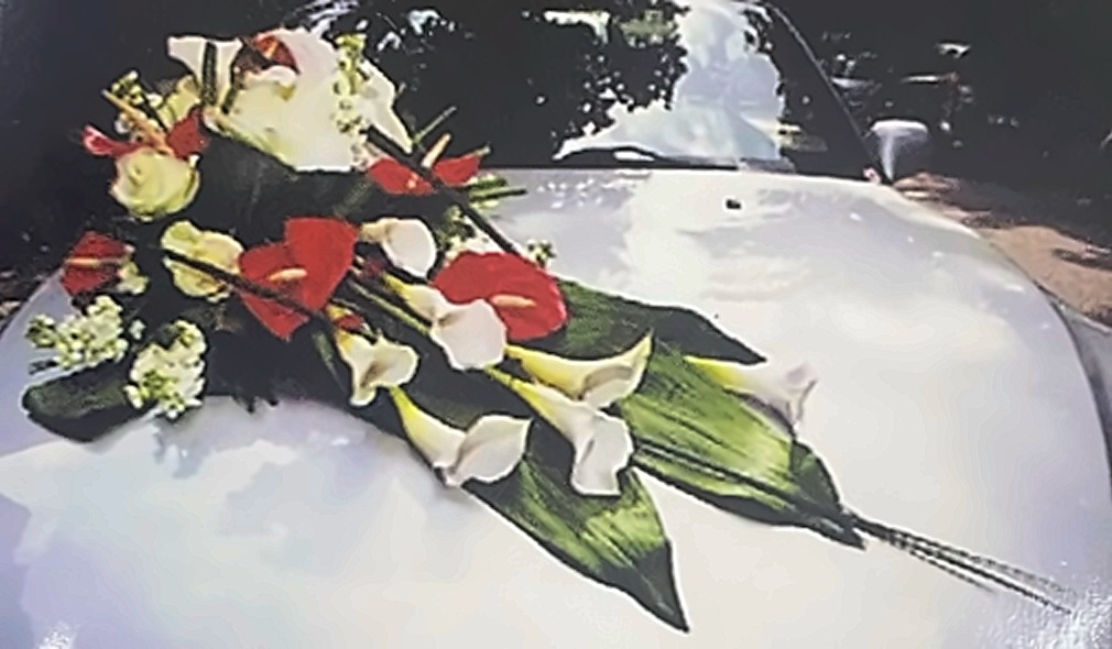 Décor de voiture, callas & anthuriums